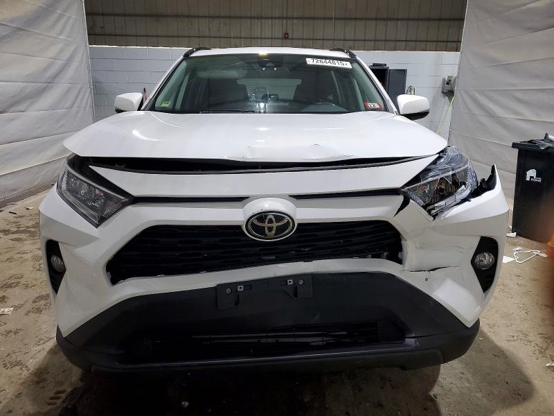 Photo 5 from auction – 2021 TOYOTA RAV4 XLE with VIN 2T3P1RFV2MC152674