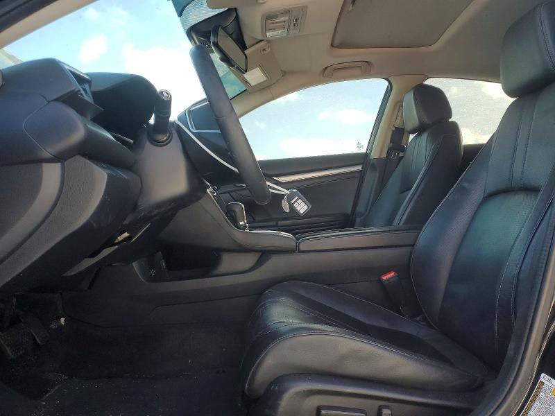 Photo 7 from auction – 2017 HONDA CIVIC with VIN 2HGFC1F96HH104157