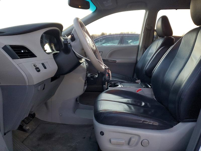 Photo 7 from auction – 2011 TOYOTA SIENNA LE with VIN 5TDJK3DC4BS028209