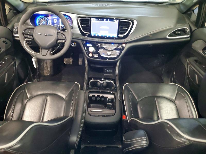 Photo 8 from auction – 2025 CHRYSLER PACIFICA L with VIN 2C4RC1GG2SR560716