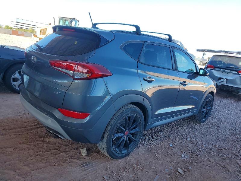 Photo 3 from auction – 2017 HYUNDAI TUCSON with VIN KM8J33A23HU489135