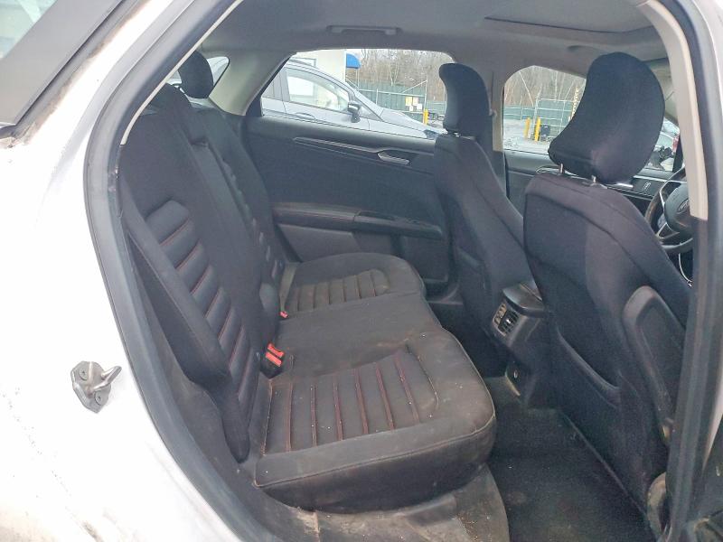 Photo 10 from auction – 2016 FORD FUSION SE with VIN 3FA6P0HD2GR401868