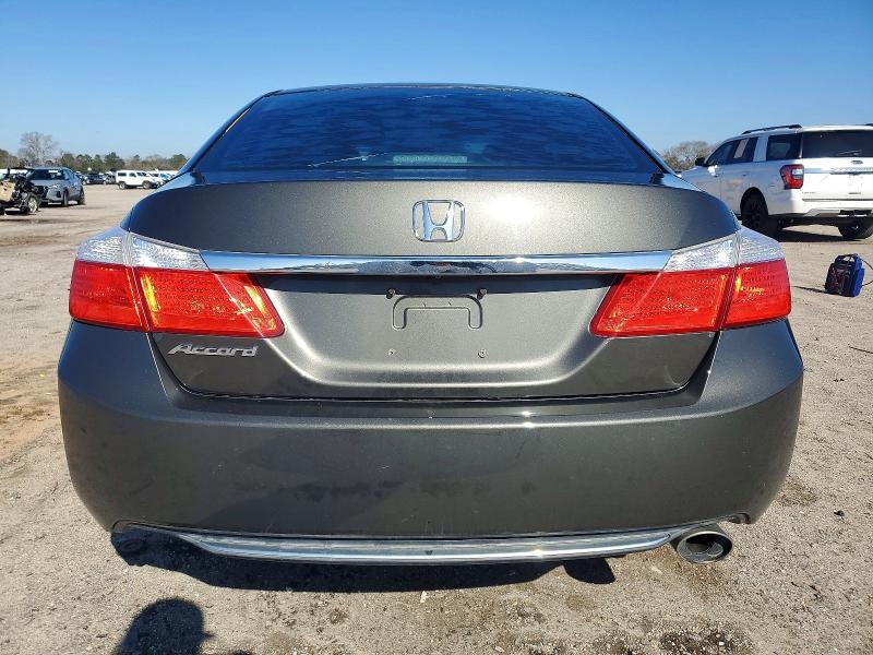 Photo 6 from auction – 2014 HONDA ACCORD with VIN 1HGCR2F32EA158200