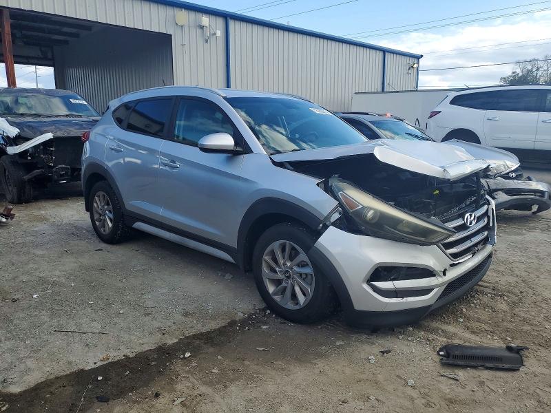 Photo 4 from auction – 2017 HYUNDAI TUCSON LIM with VIN KM8J33A46HU587237