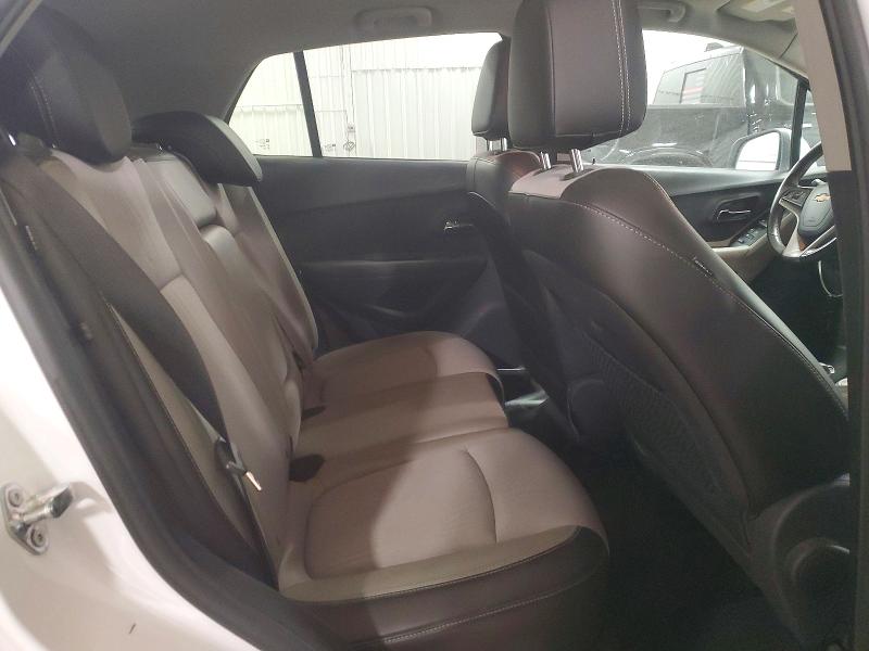 Photo 11 from auction – 2015 CHEVROLET TRAX 1LT with VIN 3GNCJRSB1FL242229
