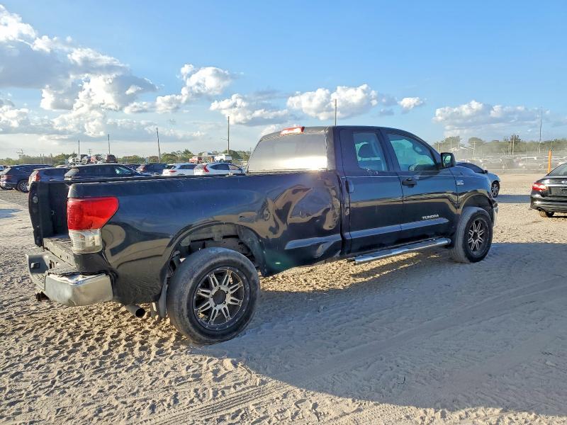 Photo 3 from auction – 2011 TOYOTA TUNDRA DOU with VIN 5TFTY5F10BX007320