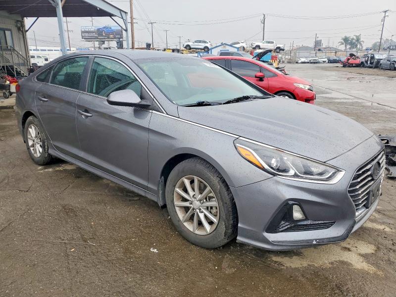 Photo 4 from auction – 2018 HYUNDAI SONATA with VIN 5NPE24AF7JH700662