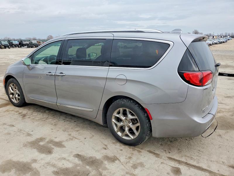 Photo 2 from auction – 2018 CHRYSLER PACIFICA L with VIN 2C4RC1GG2JR170908
