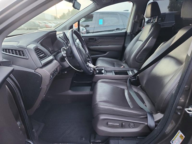 Photo 7 from auction – 2018 HONDA ODYSSEY with VIN 5FNRL6H88JB032872
