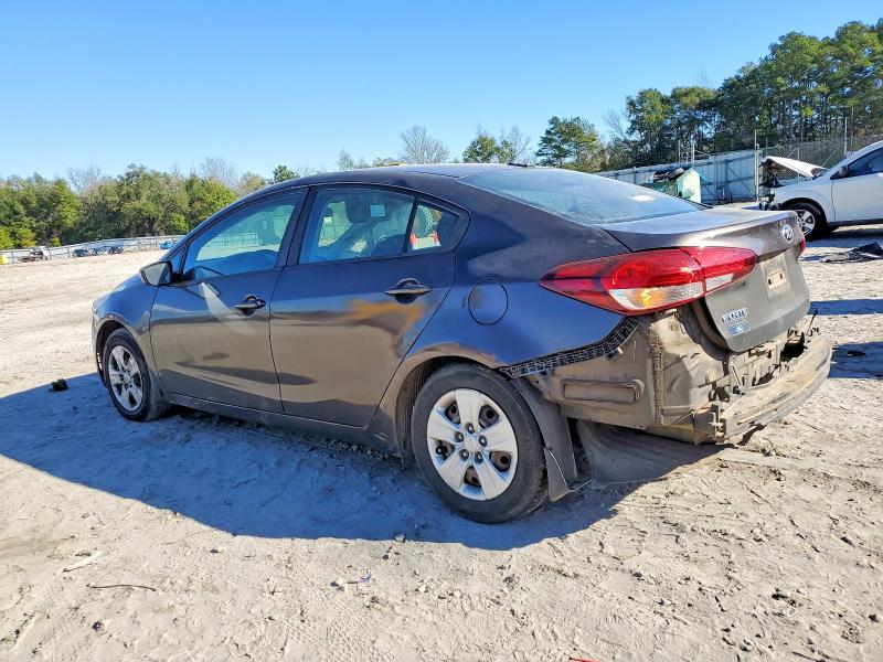 Photo 2 from auction – 2017 KIA FORTE with VIN 3KPFK4A72HE056693