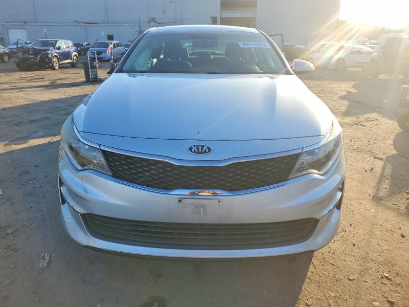 Photo 5 from auction – 2018 KIA OPTIMA LX with VIN 5XXGT4L30JG218801