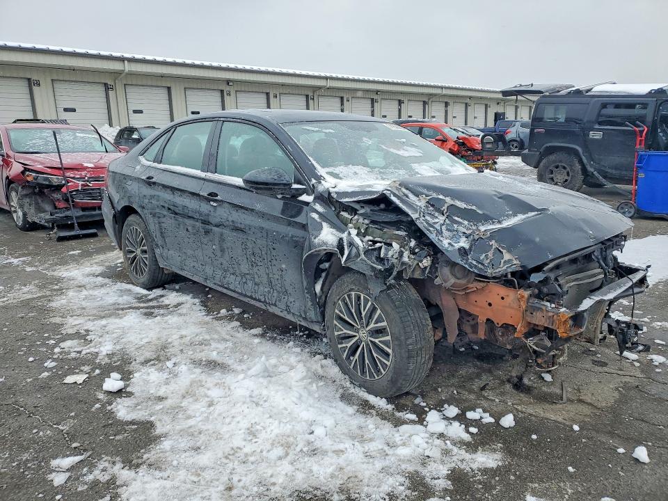 Photo 4 from auction – 2020 VOLKSWAGEN JETTA with VIN 3VWCB7BU3LM025442
