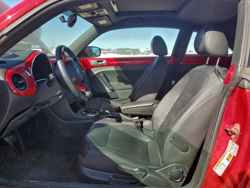Photo 7 from auction – 2014 VOLKSWAGEN BEETLE with VIN 3VWJX7AT6EM630947