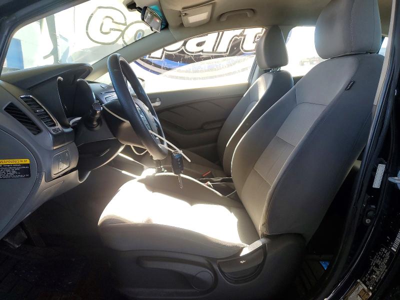 Photo 7 from auction – 2017 KIA FORTE LX with VIN 3KPFK4A7XHE050785