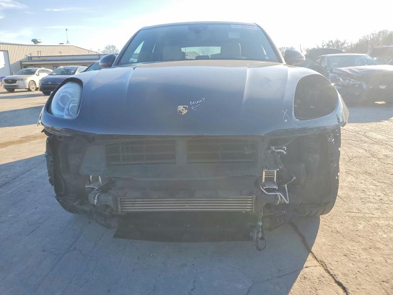 Photo 5 from auction – 2017 PORSCHE MACAN with VIN WP1AA2A5XHLB00297