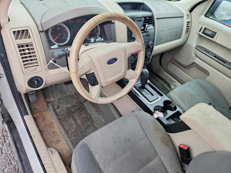 Photo 8 from auction – 2009 FORD ESCAPE with VIN 1FMCU927X9KB19588
