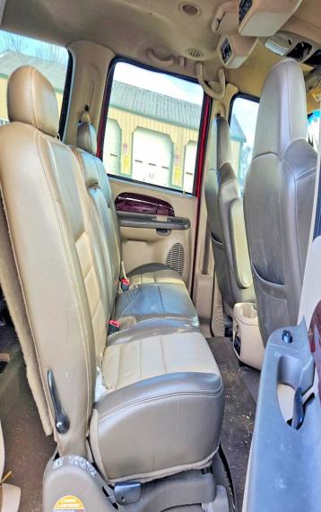 Photo 10 from auction – 2003 FORD EXCURSION with VIN 1FMSU45P83EC39888