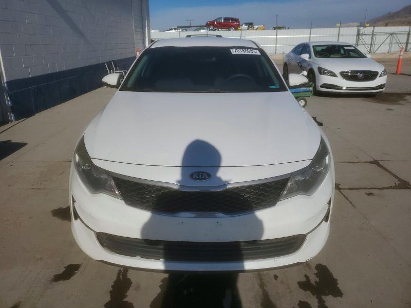 Photo 5 from auction – 2017 KIA OPTIMA LX with VIN 5XXGT4L35HG121913