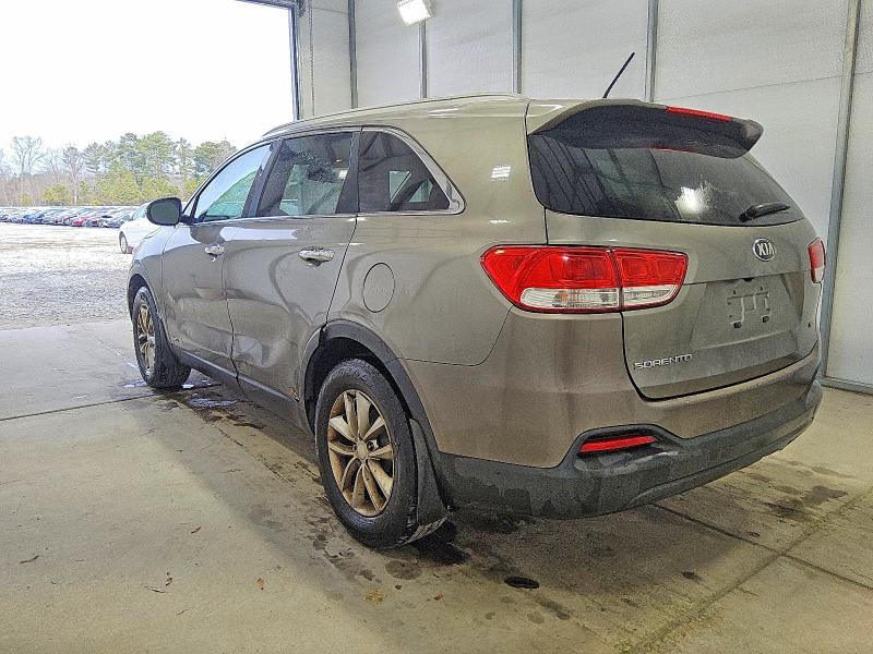 Photo 2 from auction – 2016 KIA SORENTO LX with VIN 5XYPGDA33GG151574