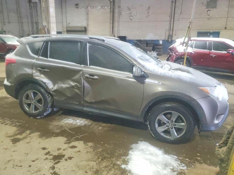 Photo 4 from auction – 2015 TOYOTA RAV4 XLE with VIN JTMRFREV5FD160276