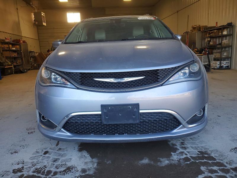 Photo 5 from auction – 2017 CHRYSLER PACIFICA T with VIN 2C4RC1BGXHR704044