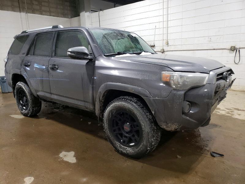 Photo 4 from auction – 2021 TOYOTA 4RUNNER with VIN JTENU5JR2M5955911