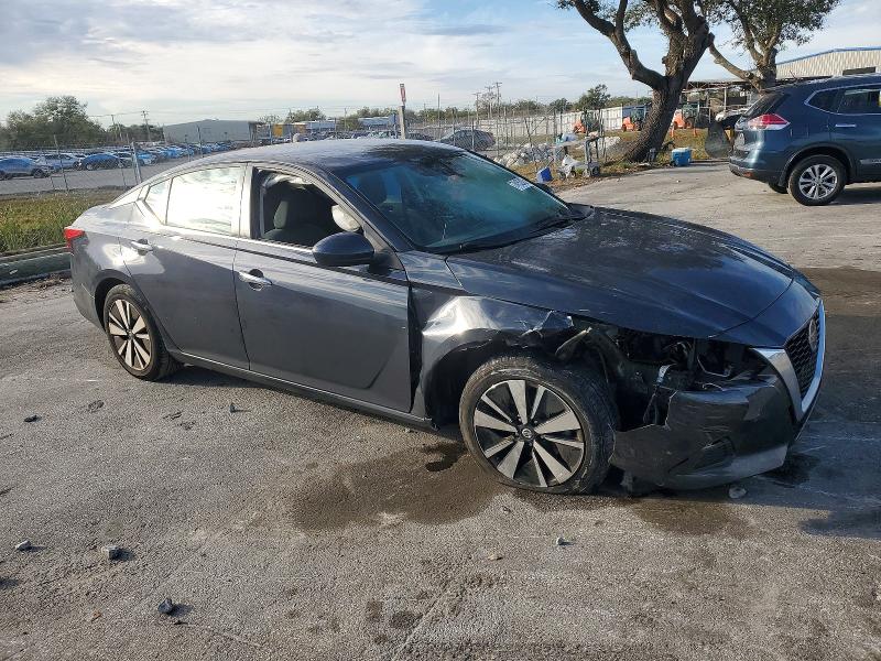 Photo 4 from auction – 2022 NISSAN ALTIMA with VIN 1N4BL4DV5NN368526
