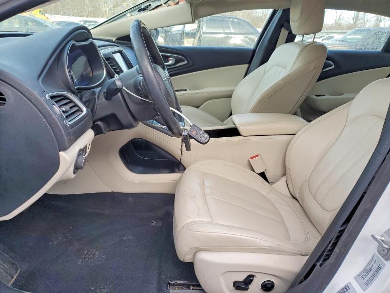 Photo 7 from auction – 2016 CHRYSLER 200 LIMITE with VIN 1C3CCCAB7GN192573