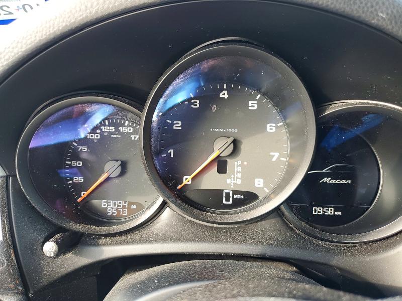 Photo 9 from auction – 2018 PORSCHE MACAN with VIN WP1AA2A53JLB18436