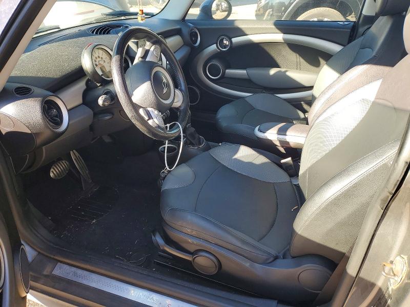 Photo 7 from auction – 2010 MINI COOPER S C with VIN WMWMM3C57ATZ33146