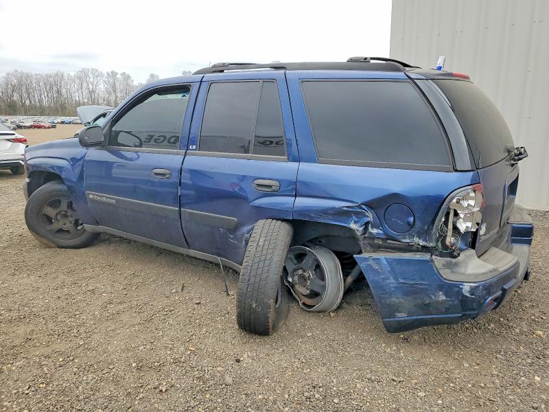 Photo 2 from auction – 2003 CHEVROLET TRAILBLAZR with VIN 1GNDS13S532291772