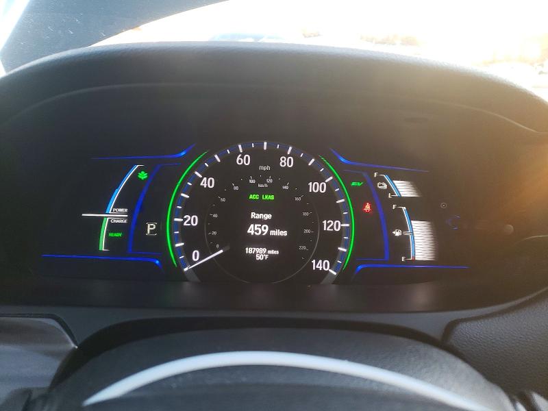 Photo 9 from auction – 2017 HONDA ACCORD with VIN JHMCR6F56HC005978