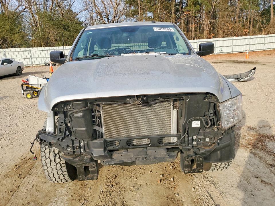 Photo 5 from auction – 2014 RAM 1500 ST with VIN 3C6JR6AT5EG270759