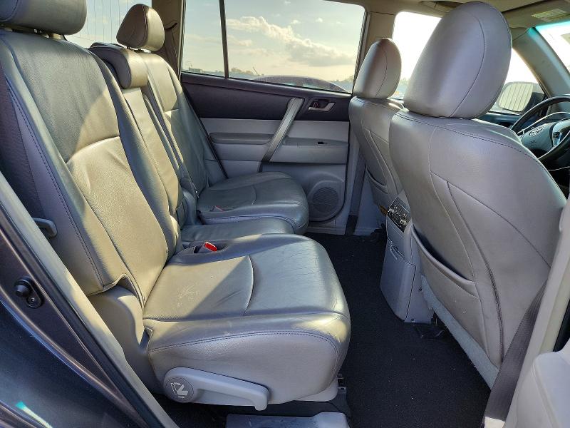 Photo 11 from auction – 2011 TOYOTA HIGHLANDER with VIN 5TDZA3EH5BS014898