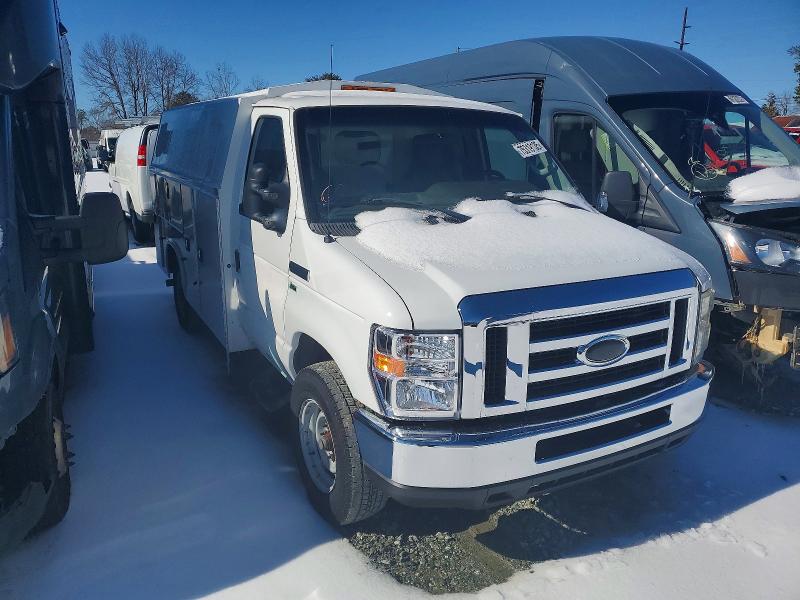 Photo 4 from auction – 2015 FORD ECONOLINE with VIN 1FDWE3FL0FDA12581