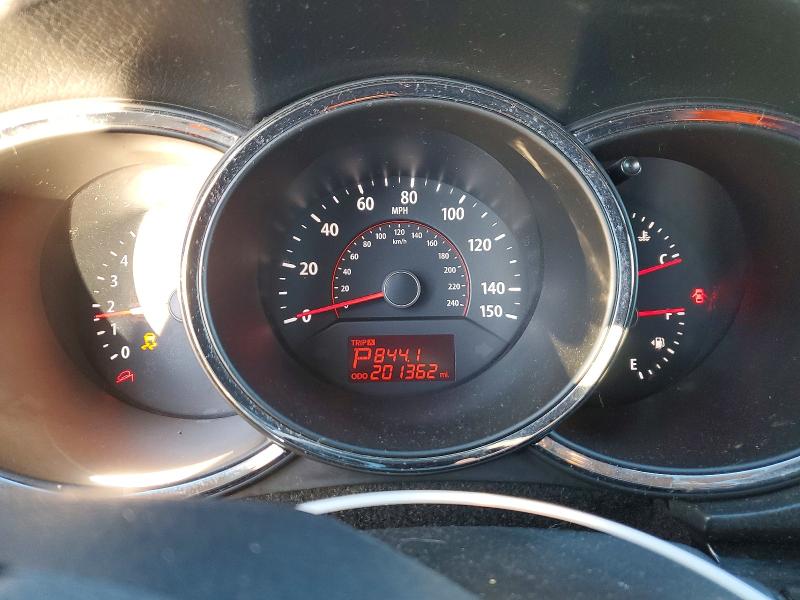 Photo 9 from auction – 2011 KIA SORENTO EX with VIN 5XYKUDA27BG051464