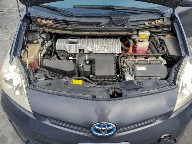 Photo 11 from auction – 2013 TOYOTA PRIUS with VIN JTDKN3DUXD5629881