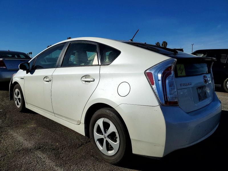 Photo 2 from auction – 2014 TOYOTA PRIUS with VIN JTDKN3DUXE0378889