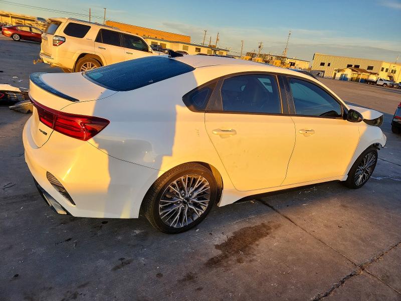 Photo 3 from auction – 2023 KIA FORTE with VIN 3KPF54AD3PE526368