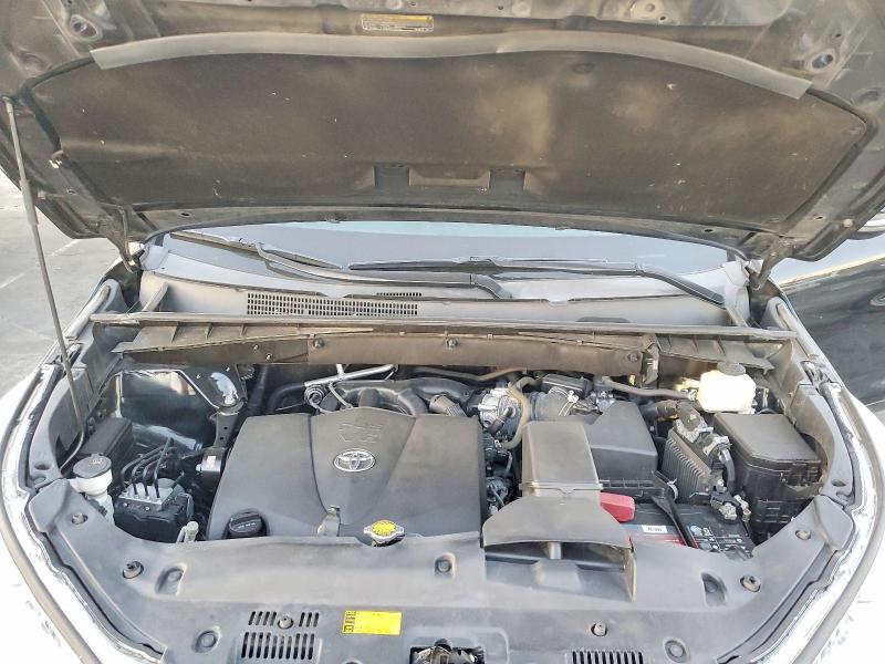 Photo 11 from auction – 2017 TOYOTA HIGHLANDER with VIN 5TDZZRFH0HS222786