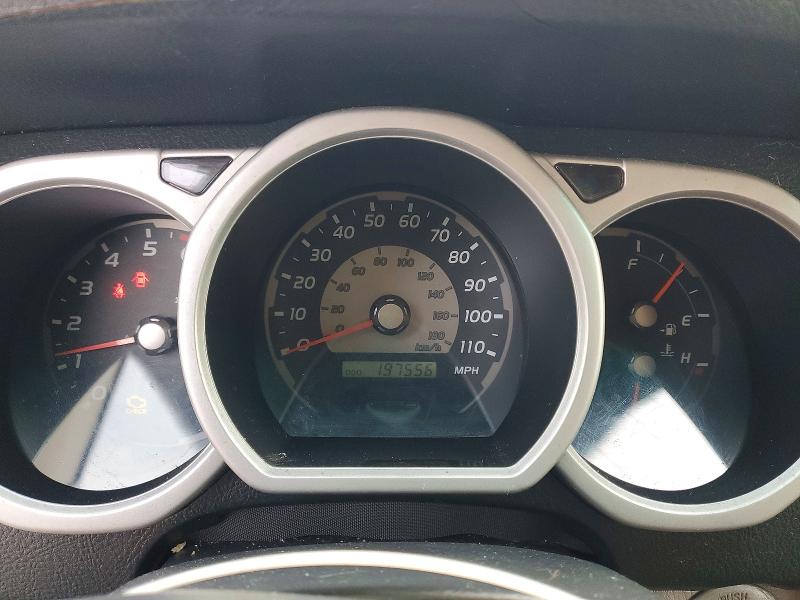 Photo 9 from auction – 2005 TOYOTA 4RUNNER SR with VIN JTEBT14R558024667