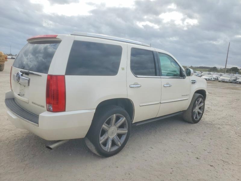 Photo 3 from auction – 2009 CADILLAC ESCALADE with VIN 1GYFC43519R131876