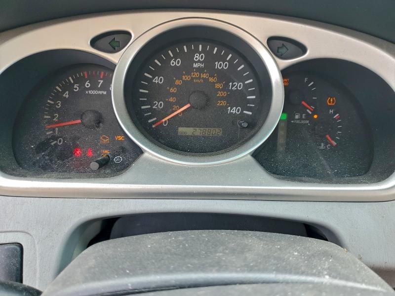 Photo 9 from auction – 2004 TOYOTA HIGHLANDER with VIN JTEDP21A340017571