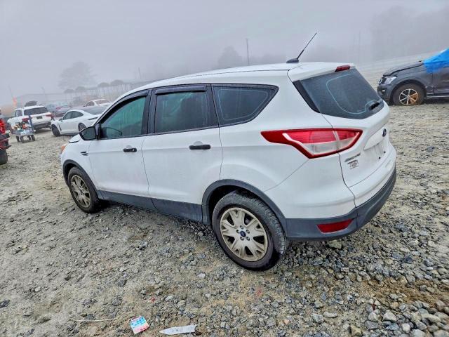 Photo 2 from auction – 2014 FORD ESCAPE S with VIN 1FMCU0F79EUC65033