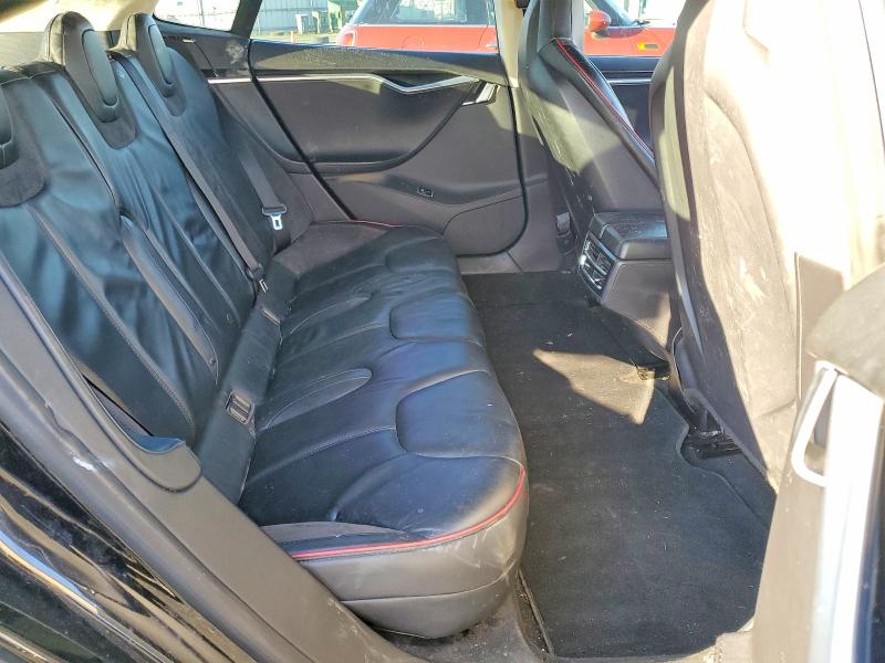 Photo 11 from auction – 2012 TESLA MODEL S with VIN 5YJSA1CP8CFP02979
