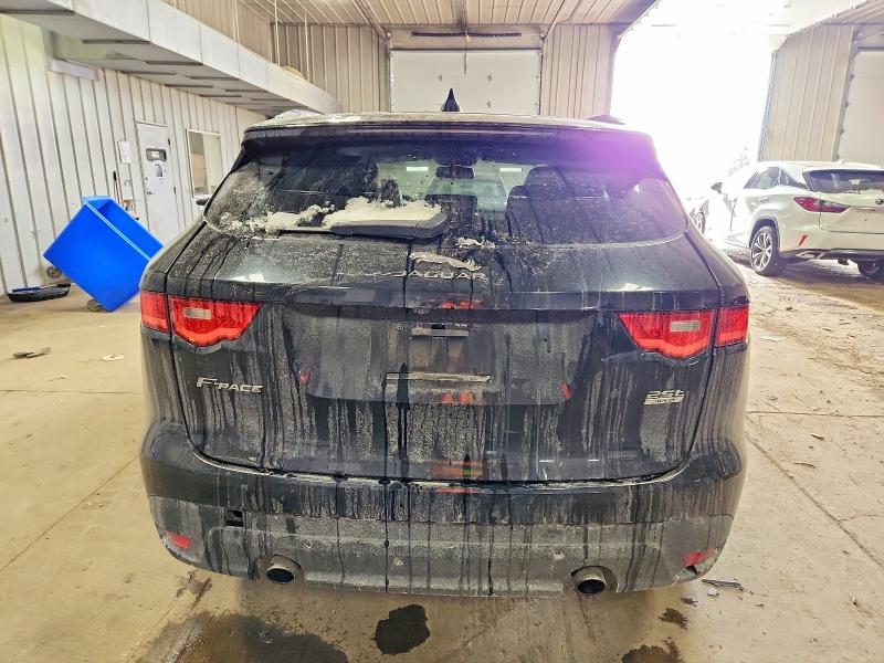 Photo 6 from auction – 2018 JAGUAR F-PACE with VIN SADCK2FX4JA254219