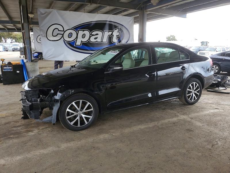 VOLKSWAGEN JETTA SE 2018 with VIN 3VWDB7AJ9JM257150 - Photo from auction