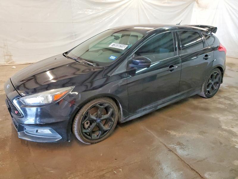 FORD FOCUS ST 2018 with VIN 1FADP3L91JL300144 - Photo from auction