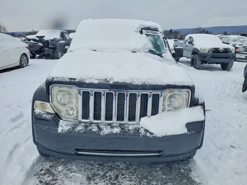 Photo 5 from auction – 2008 JEEP LIBERTY with VIN 1J8GN58K08W194341