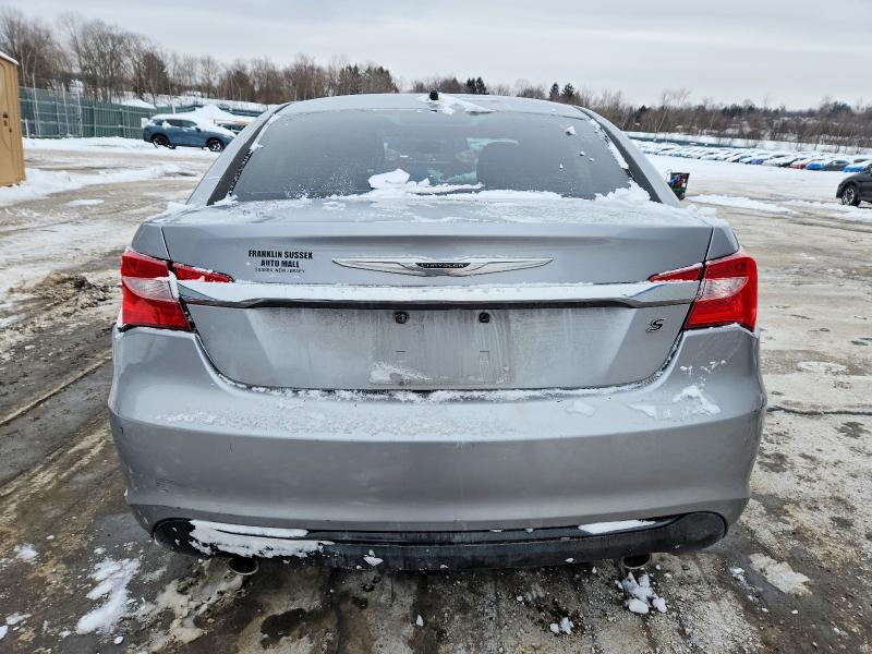 Photo 6 from auction – 2013 CHRYSLER 200 LIMITE with VIN 1C3CCBCG8DN542498